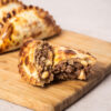 Empanada Argentina Asado y Provolone (Caja x 30u)