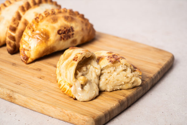 Empanada Argentina Cabra y nuez (Caja x 30u)